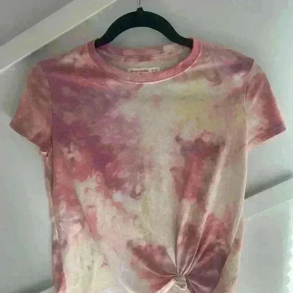 Abercrombie & Fitch
JAN TIE FRONT ESSENTIAL - Print T-shirt size 11/12 - Picture 4 of 9